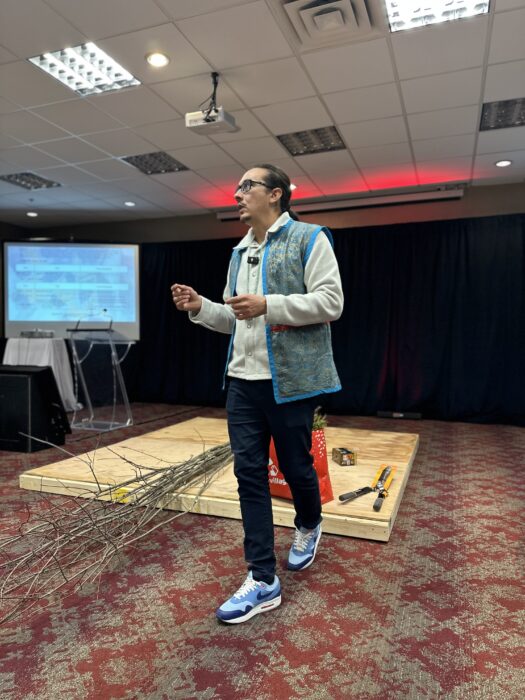 Mkomose leading a seminar